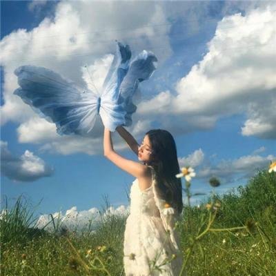 机场实拍：流量艺人旧照被扒，品牌连夜解约